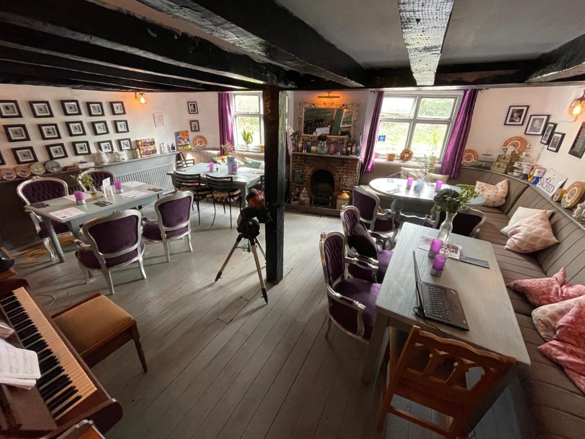 The Raven Suite Henley-on-Thames Bagian luar foto